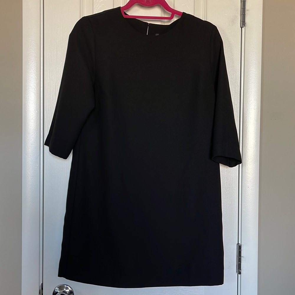 Banana Republic black 3/4 Sleeve Mini Dress